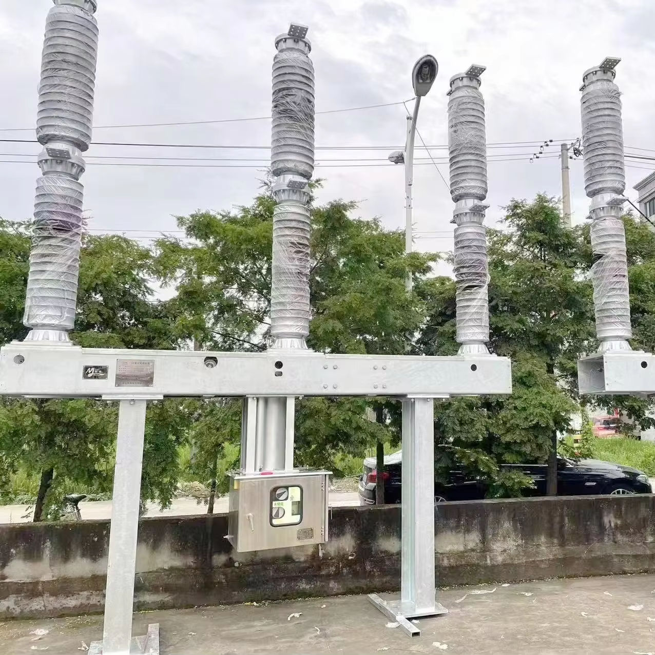 SF6 High Voltage Circuit Breaker, 145kV 110kV Gas Insulated Breaker for Substation & Transmission